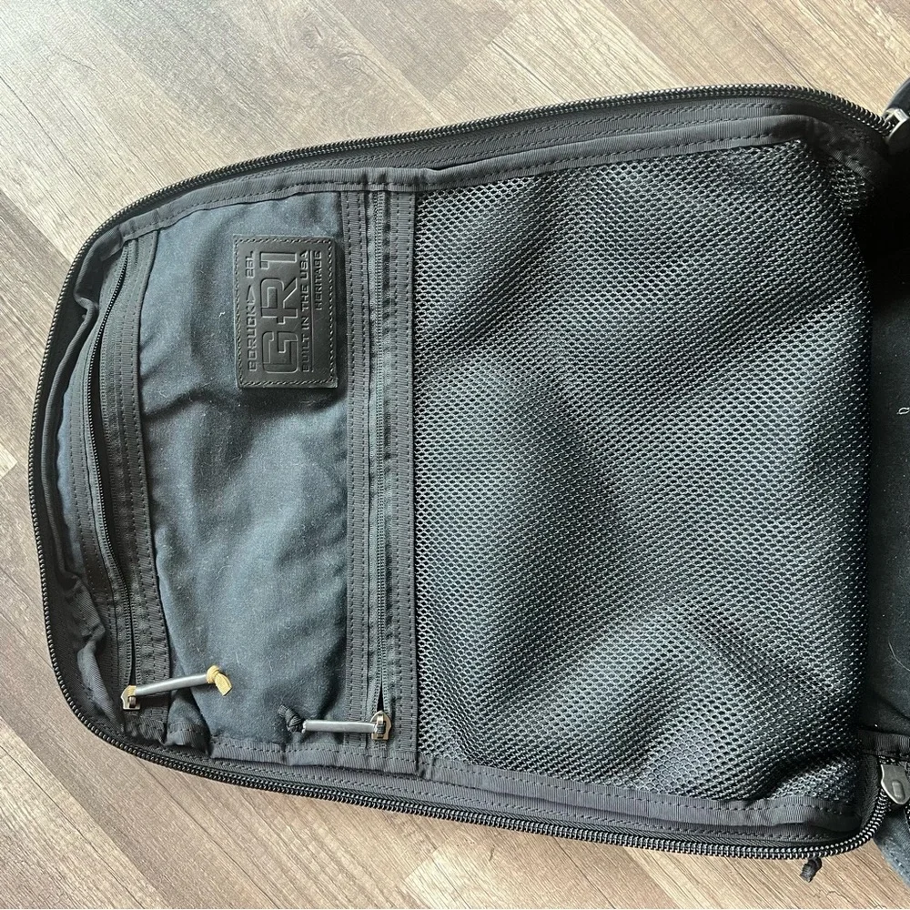 GORUCK GR1 Heritage Backpack – 26L Waxed Canvas | Black - Picture 5 of 8
